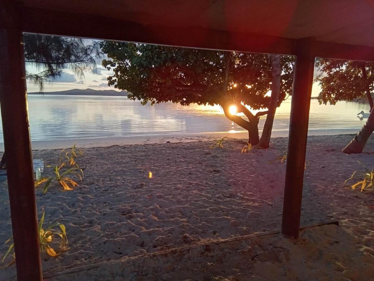 Yasawa Homestays Naisisili Bagian luar foto