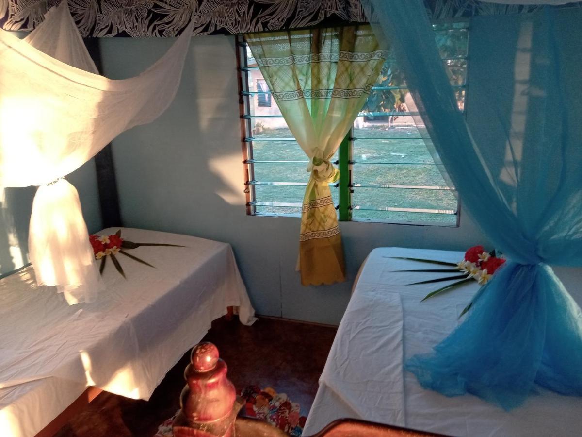 Yasawa Homestays Naisisili Bagian luar foto
