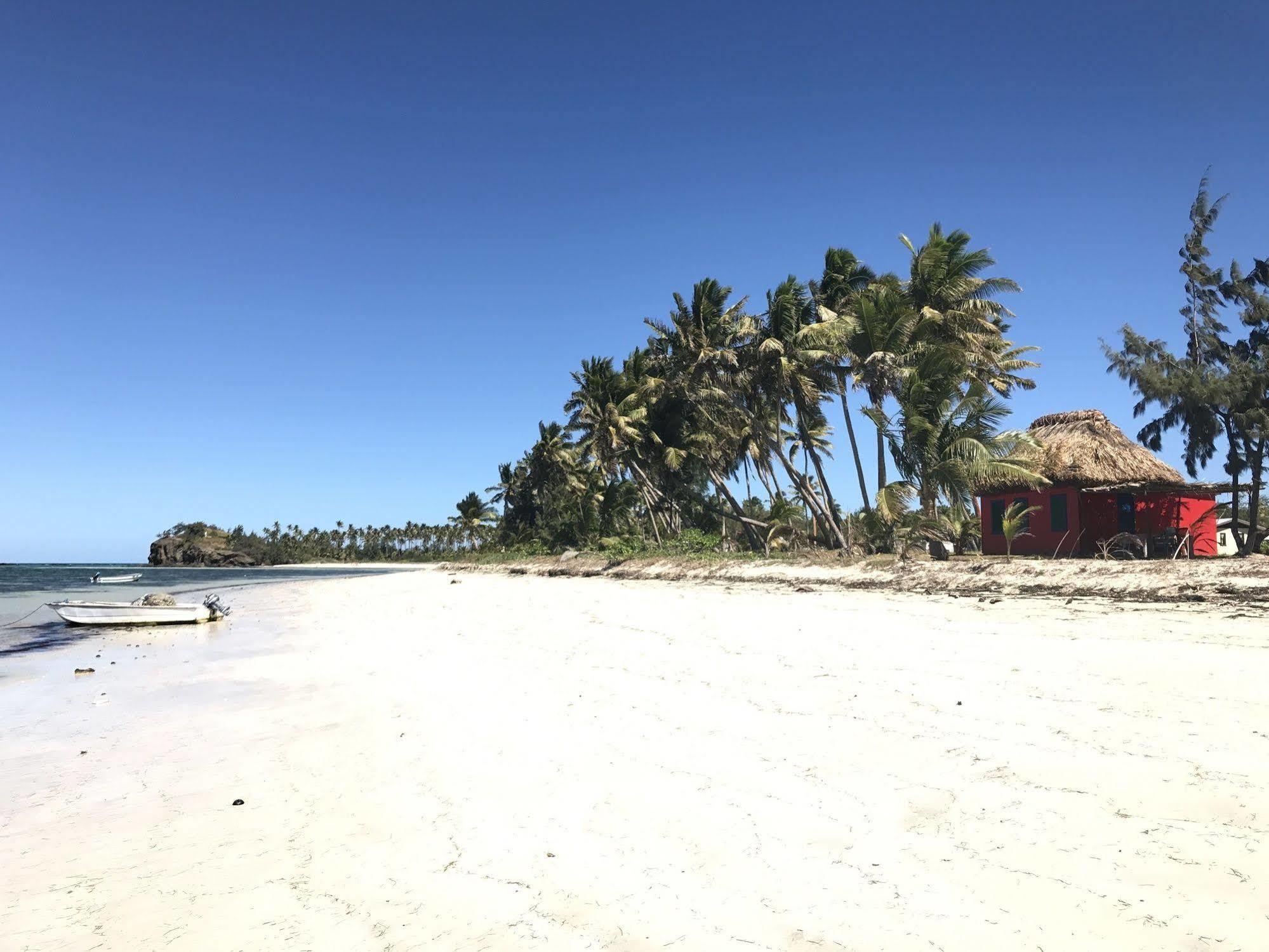 Yasawa Homestays Naisisili Bagian luar foto