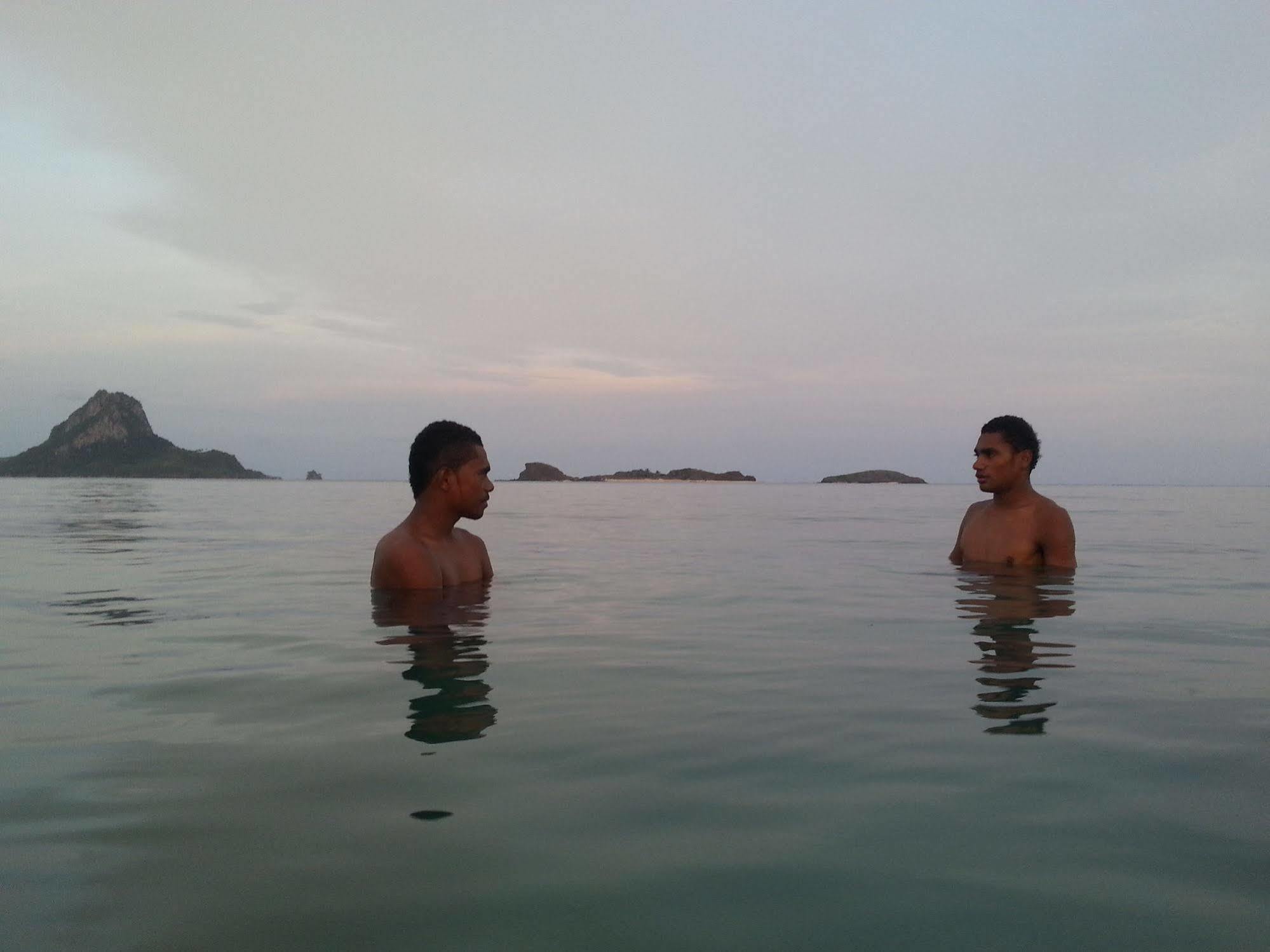 Yasawa Homestays Naisisili Bagian luar foto